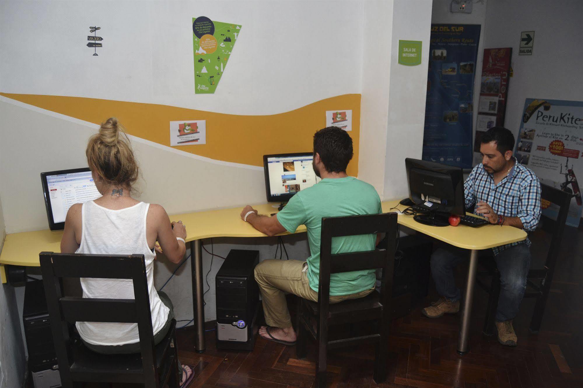 Che Lagarto Hostel Lima Bagian luar foto